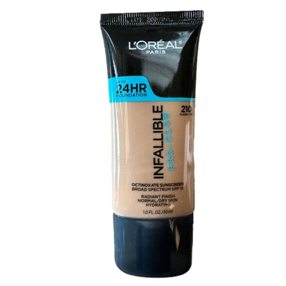 New L’Oréal Infallible Pro-Glow Foundation 210 Classic Tan
